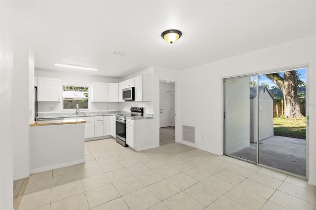 145 OAK RIDGE AVENUE, Edgewater, FL 32132