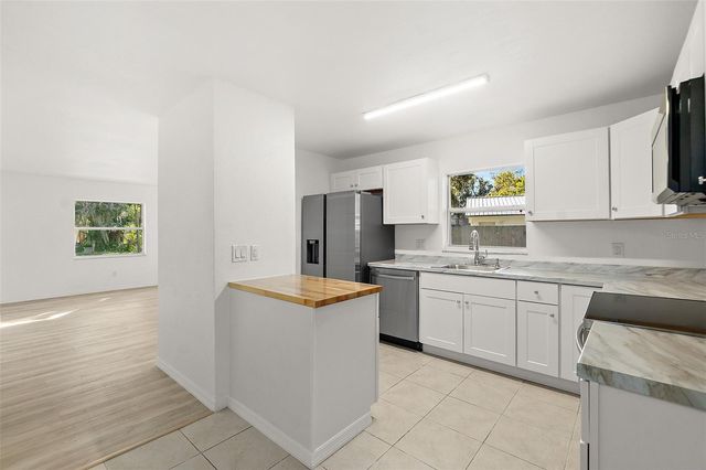 145 OAK RIDGE AVENUE, Edgewater, FL 32132