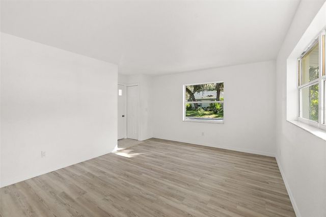 145 OAK RIDGE AVENUE, Edgewater, FL 32132