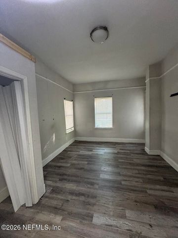 1050 W 8TH Street, Jacksonville, FL 32209