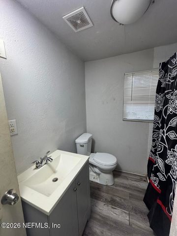 1050 W 8TH Street, Jacksonville, FL 32209