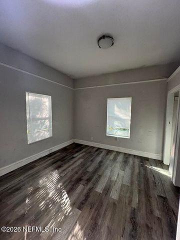 1050 W 8TH Street, Jacksonville, FL 32209