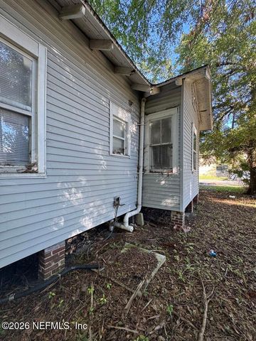 1050 W 8TH Street, Jacksonville, FL 32209