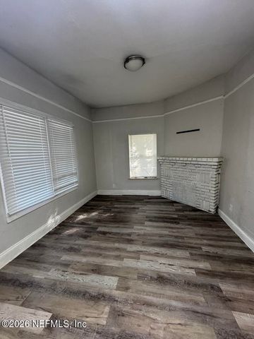 1050 W 8TH Street, Jacksonville, FL 32209