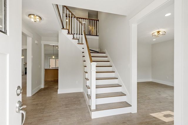 22 Waites Crossing, Norfolk, MA 02056