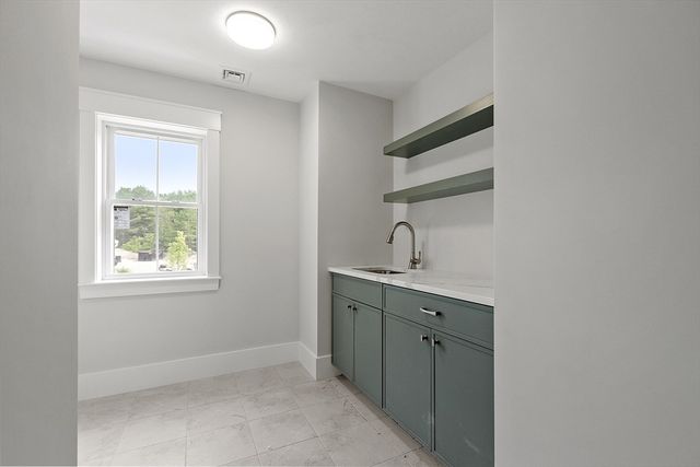 22 Waites Crossing, Norfolk, MA 02056