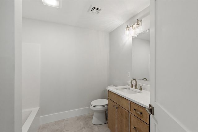 22 Waites Crossing, Norfolk, MA 02056