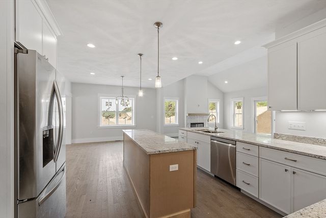 22 Waites Crossing, Norfolk, MA 02056