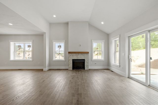 22 Waites Crossing, Norfolk, MA 02056