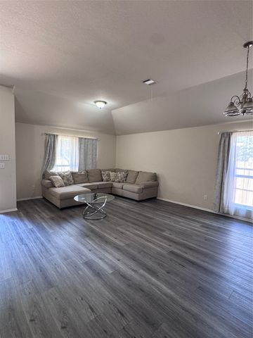 6812 Wilhelmina Drive, Dallas, TX 75237