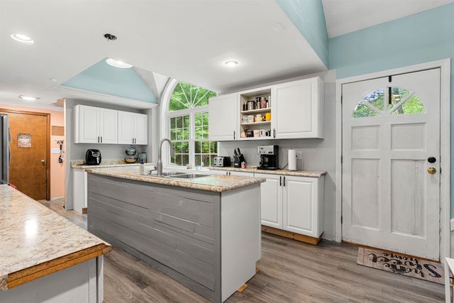 66 Crestwood Drive, Danville, NH 03819