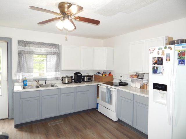 12270 E Bailey Road, Moorland Twp, MI 49451