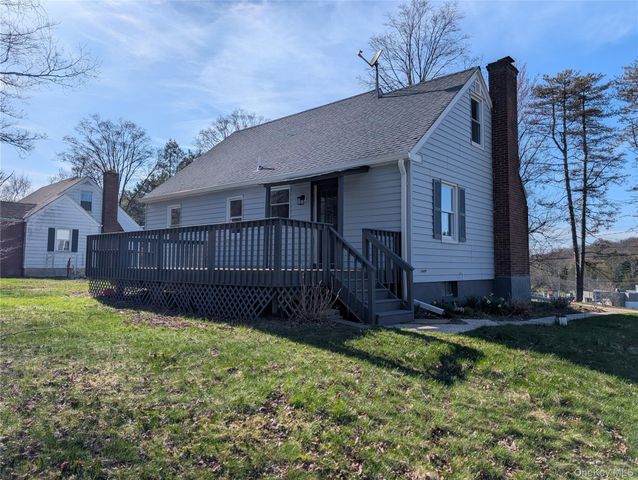 392 Titusville Road, Poughkeepsie, NY 12603