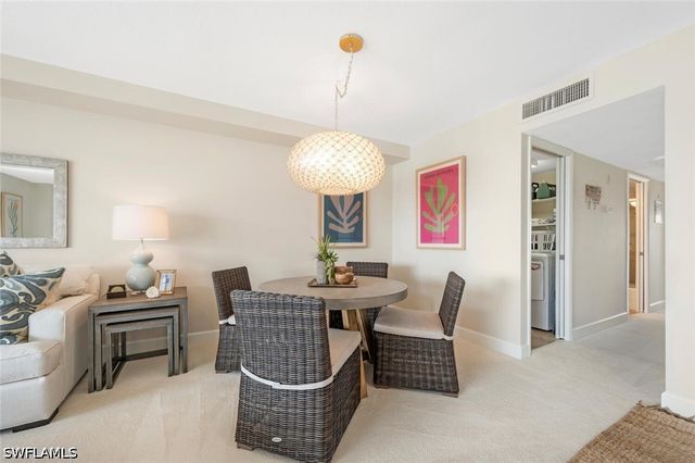 2800 Gulf Shore BLVD N 304, Naples, FL 34103