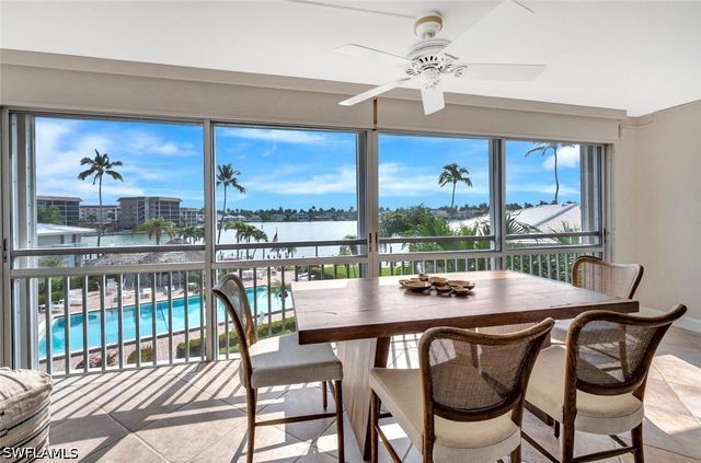 2800 Gulf Shore BLVD N 304, Naples, FL 34103