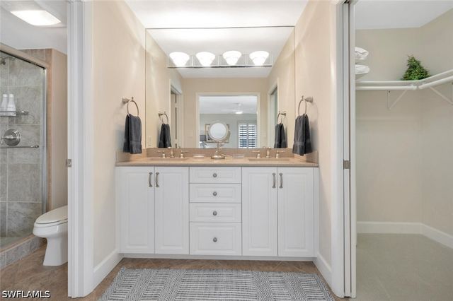 2800 Gulf Shore BLVD N 304, Naples, FL 34103