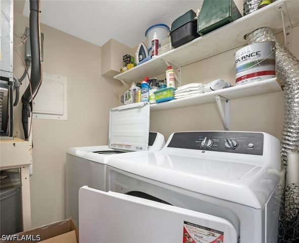 2800 Gulf Shore BLVD N 304, Naples, FL 34103