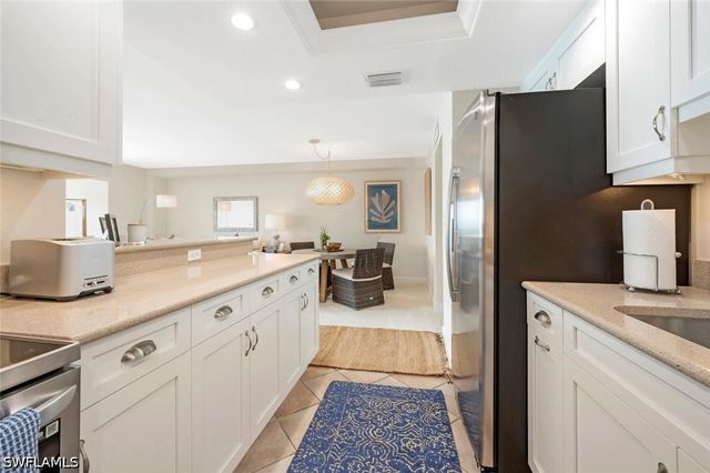 2800 Gulf Shore BLVD N 304, Naples, FL 34103