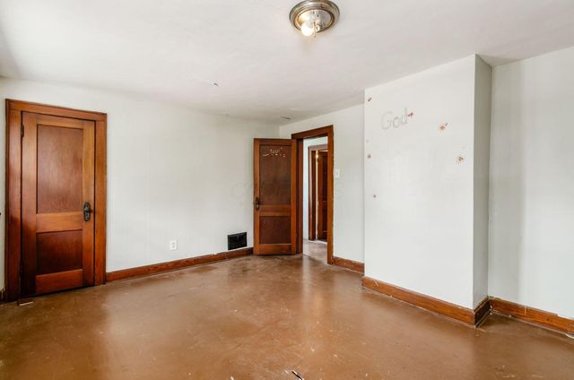 613 S Ogden Avenue, Columbus, OH 43204