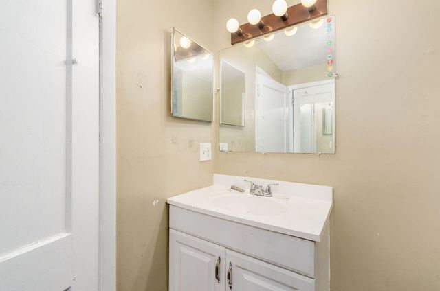 613 S Ogden Avenue, Columbus, OH 43204