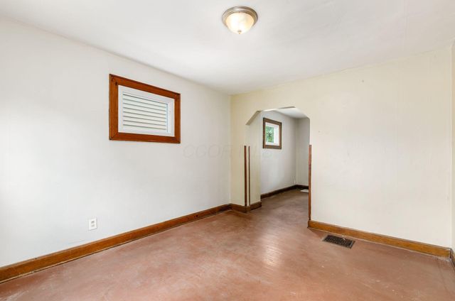 613 S Ogden Avenue, Columbus, OH 43204