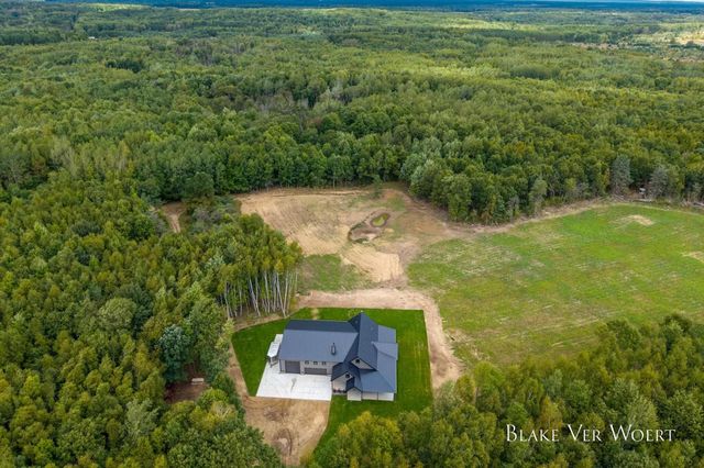 13980 12 Mile, Remus, MI 49340