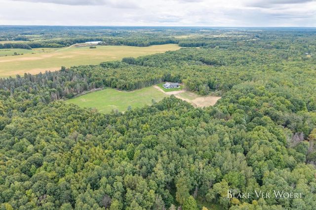 13980 12 Mile, Remus, MI 49340