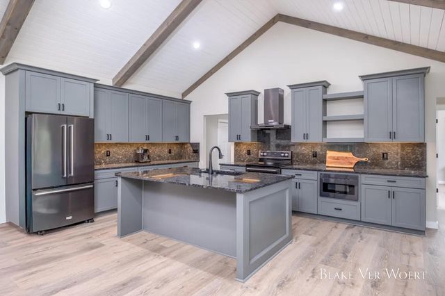 13980 12 Mile, Remus, MI 49340