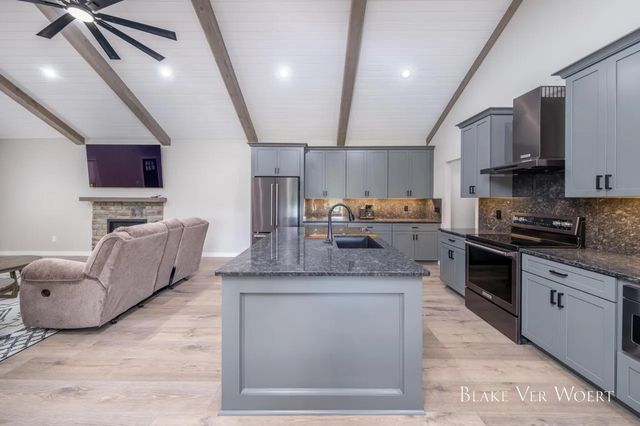 13980 12 Mile, Remus, MI 49340