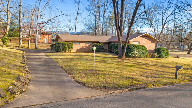 1415 Pennsylvania Avenue, Etowah, TN 37331