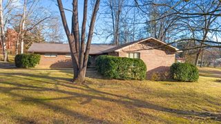 1415 Pennsylvania Avenue, Etowah, TN 37331