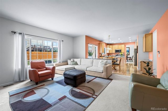 2540 S Bahama Way, Aurora, CO 80013
