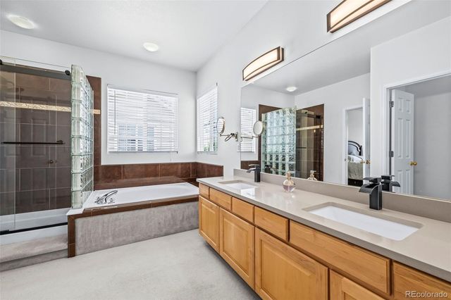 2540 S Bahama Way, Aurora, CO 80013