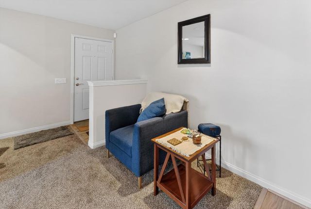 523 Graves Avenue 104, El Cajon, CA 92020