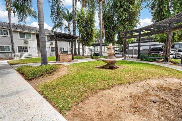 523 Graves Avenue 104, El Cajon, CA 92020