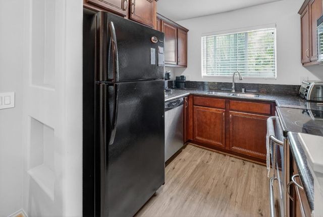 523 Graves Avenue 104, El Cajon, CA 92020