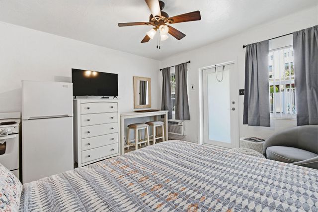 101 Blossom Lane K, Palm Beach Shores, FL 33404