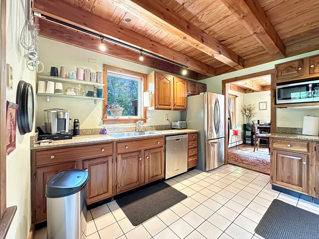43 Fowler Road, North Stonington, CT 06359