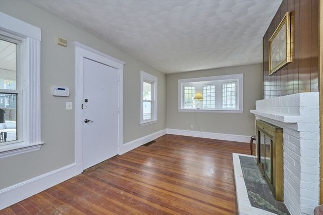 23 Taunton Ave, Boston, MA 02136