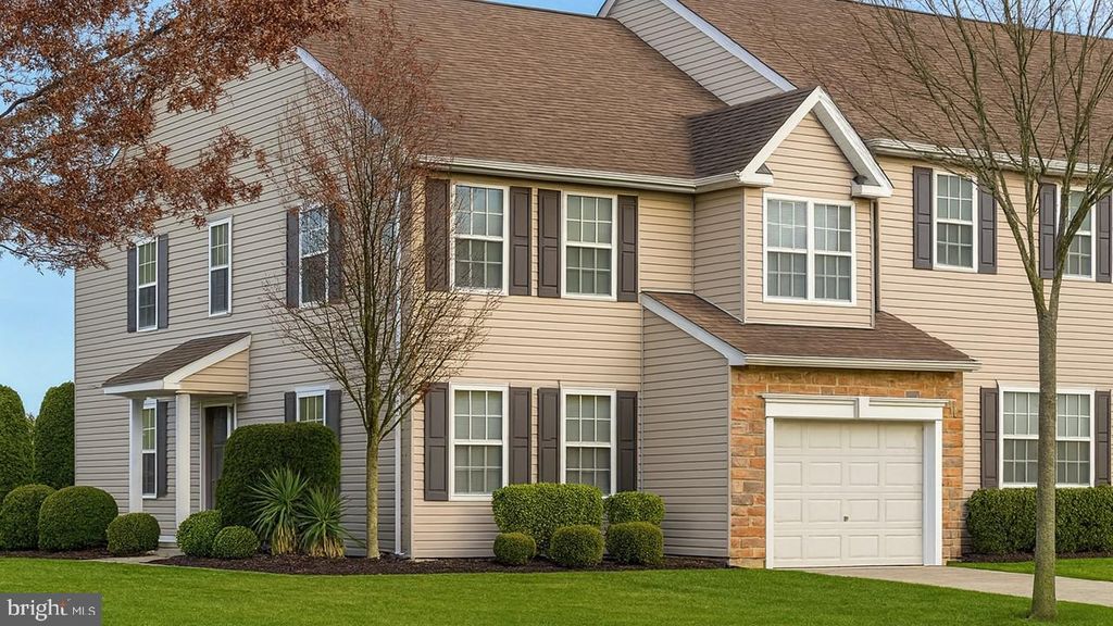 361 HIDDEN DR, Blackwood, NJ 08012