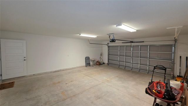 200 HOUR GLASS CIRCLE, Hawthorne, FL 32640