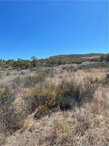 20 Stier, Hemet, CA 92544