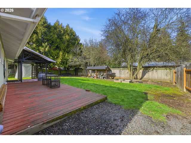 47 VAN FOSSEN Ct, Eugene, OR 97404
