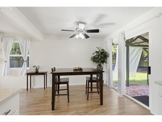 47 VAN FOSSEN Ct, Eugene, OR 97404