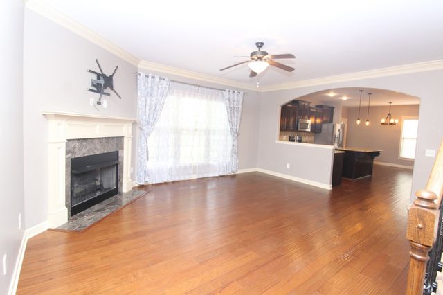 337 Crooked Creek Ln, Hendersonville, TN 37075