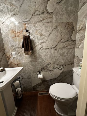 337 Crooked Creek Ln, Hendersonville, TN 37075