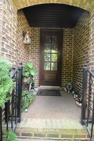 337 Crooked Creek Ln, Hendersonville, TN 37075