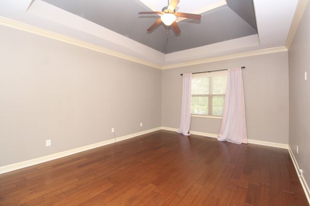 337 Crooked Creek Ln, Hendersonville, TN 37075