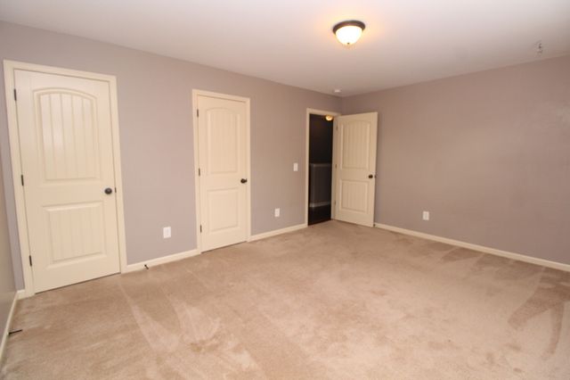 337 Crooked Creek Ln, Hendersonville, TN 37075