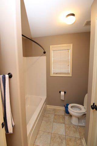 337 Crooked Creek Ln, Hendersonville, TN 37075